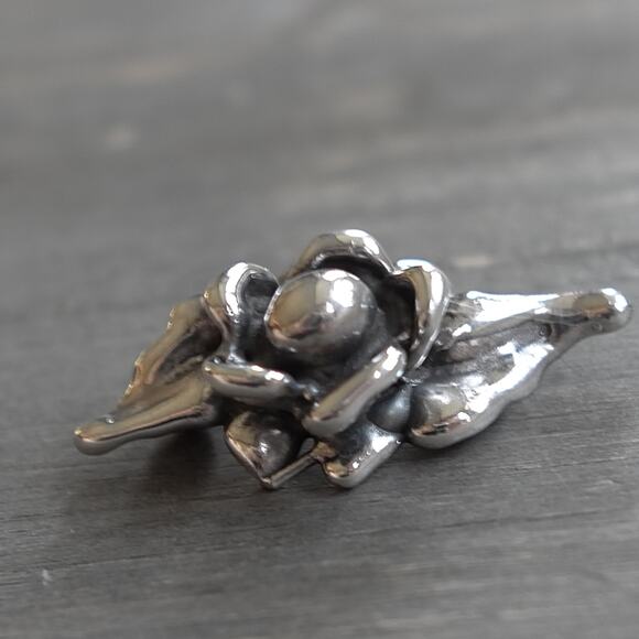 Vintage 925 Sterling Silver Flower Brooch Pin Small 3D Stamped Floral Daisy 3.7g - Picture 4 of 8